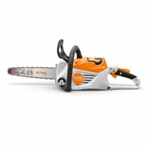 Puissante, polyvalente, facile à utiliser : la tronçonneuse à batterie MSA 80 C-B STIHL est idéale pour les utilisateurs particuliers exigeants et les travaux de coupe de bois de chauffage