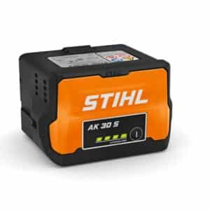 batterie lithium-ion AK 30 S compatible avec toutes les machines de la gamme AK de Stihl