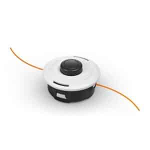 la tête faucheuse AutoCut 27-2 assure un excellent équilibre de votre débroussailleuse et un travail confortable lors du fauchage