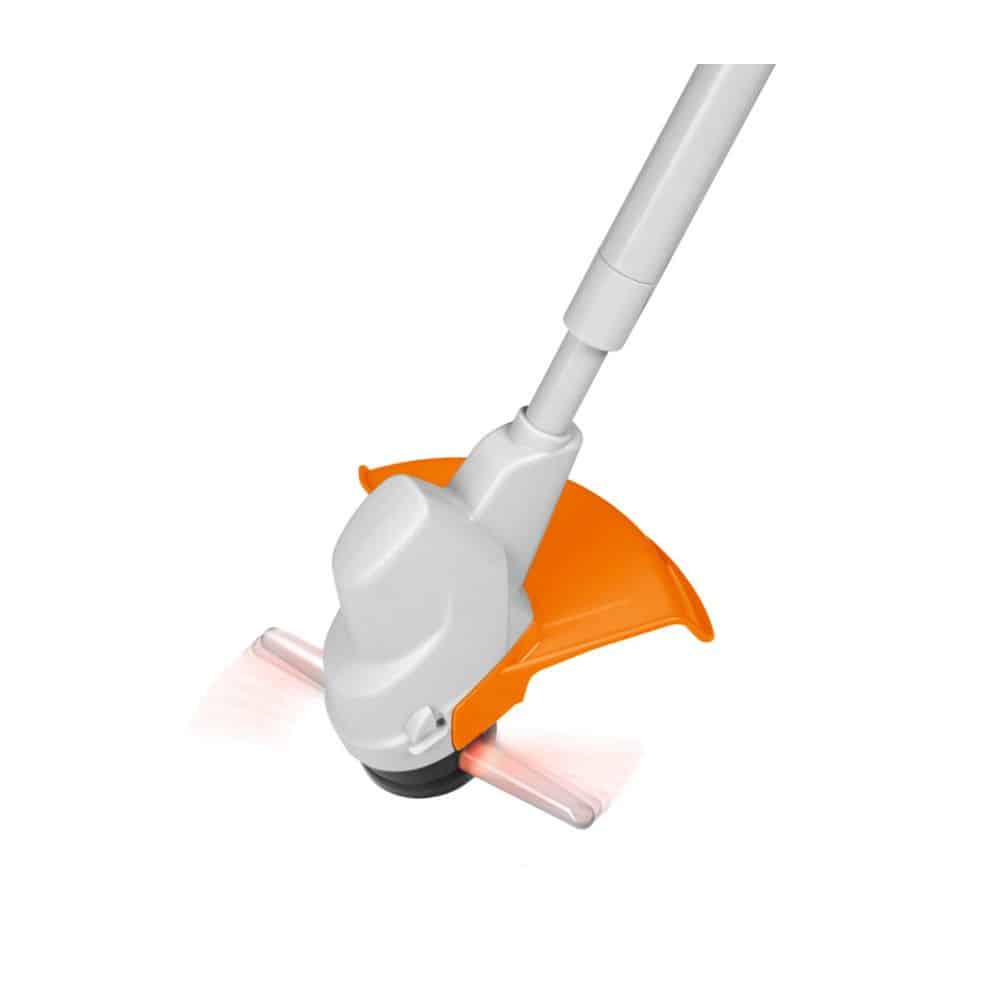 Ce jouet débroussailleuse permet aux enfants de participer à l’entretien du jardin comme les grands ! Sa poignée réglable en hauteur