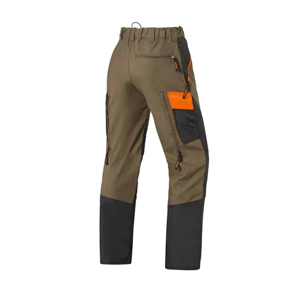 Vêtement de travail pour le débroussaillage, la taille de haie, le jardinage. Pantalon robuste en tissu Canvas stretch offrant une triple protection : anti-humidité, anti-choc et anti-déchirure.